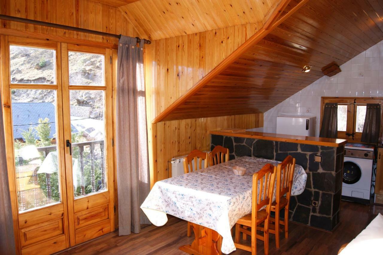 Apartaments Pont Romanic 埃斯波特 外观 照片
