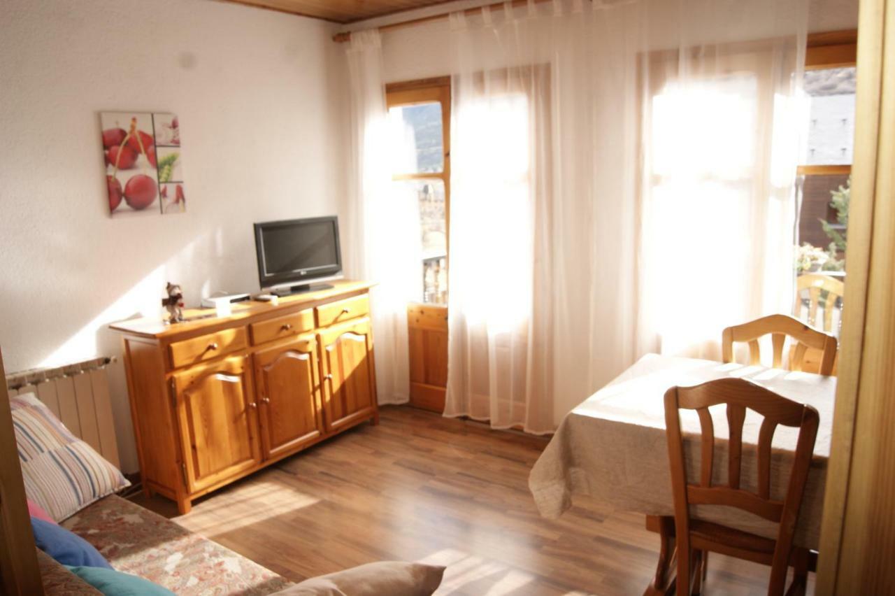 Apartaments Pont Romanic 埃斯波特 外观 照片